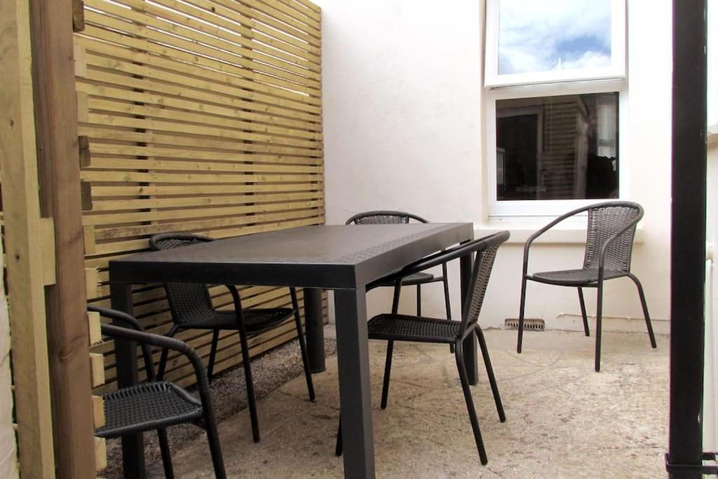 Welcoming Cottage In Chichester Near City Centre Εξωτερικό φωτογραφία